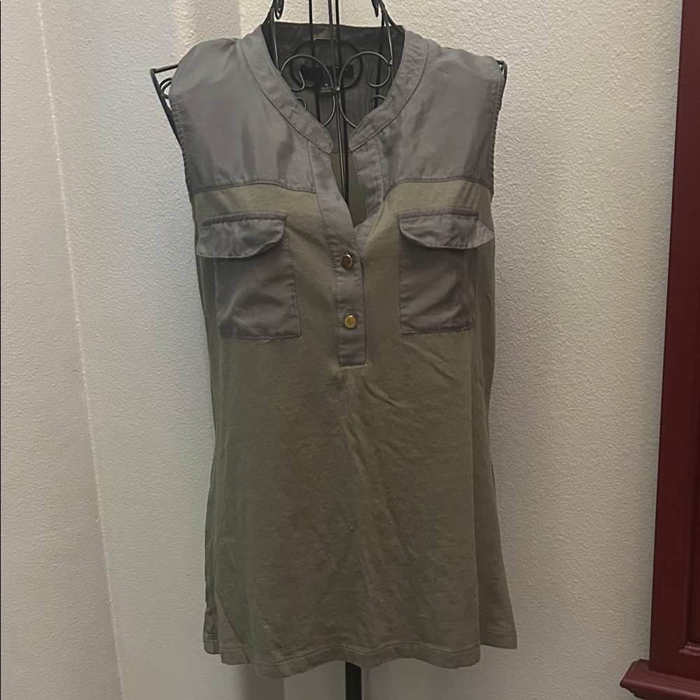 Banana Republic Two-Tone Sleeveless Blouse